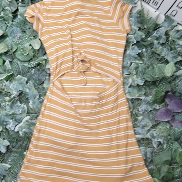 NWOT Tucker & Tate Striped Cutout Size Medium - Picture 2 of 3